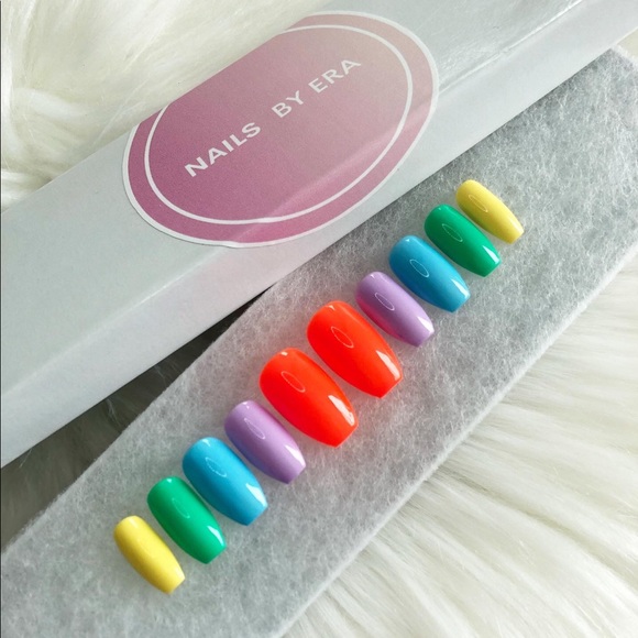 - Press on Nails | Fake Nails - Picture 3 of 4